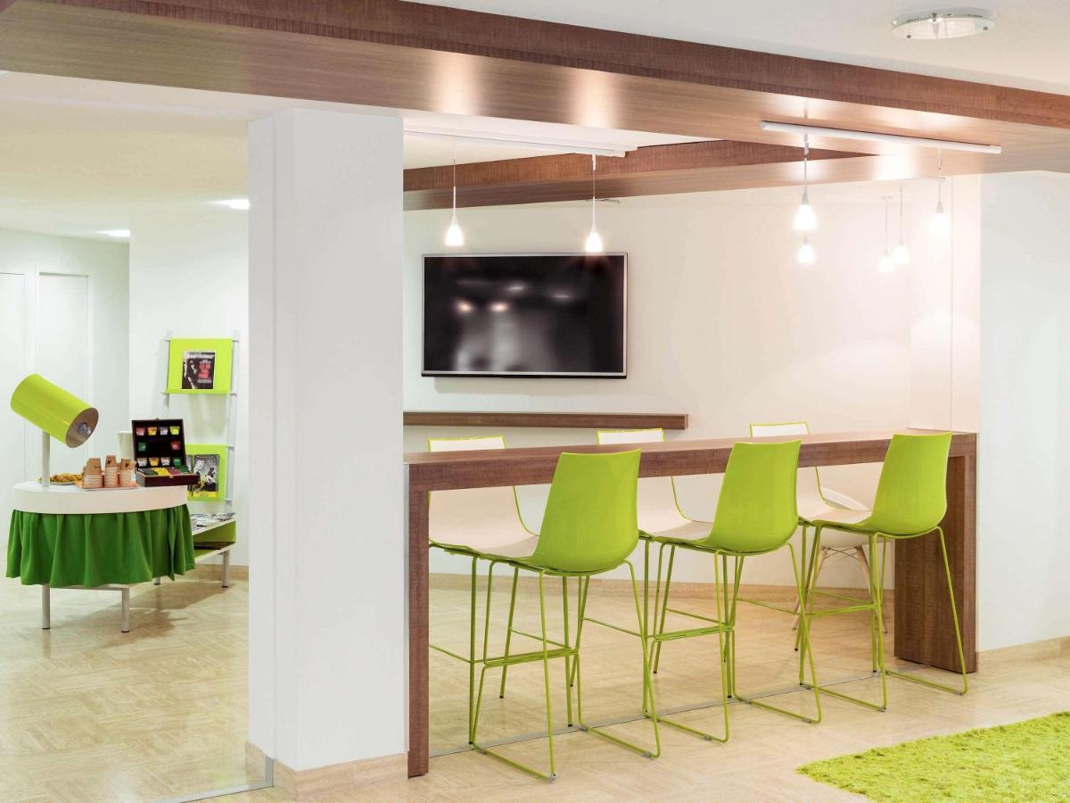 ホテル Ibis Styles Niort Poitou Charentes Vouille  エクステリア 写真